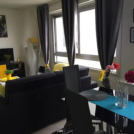 Studio Elegant Paris La Defense