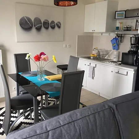 Studio Elegant Paris La Defense Apartment Courbevoie