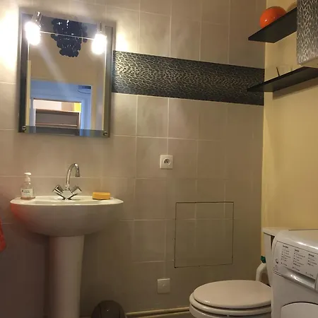 Studio Elegant Paris La Defense