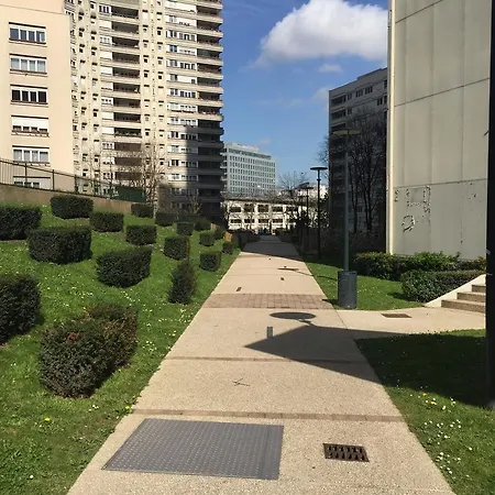 Studio Elegant Paris La Defense